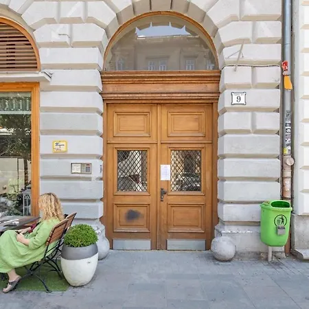 Very - Cozy Βουδαπέστη