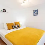 Very - Cozy